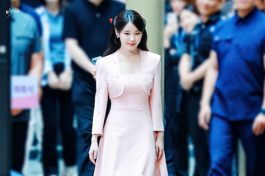 아이유 250725
