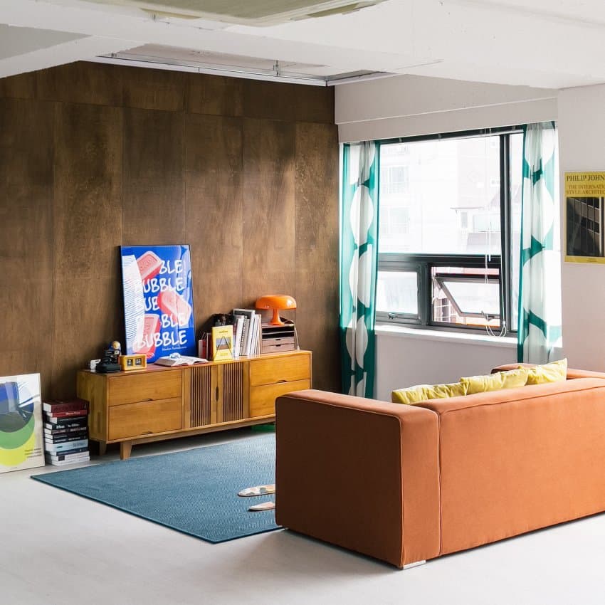 DC Inside 이미지 2