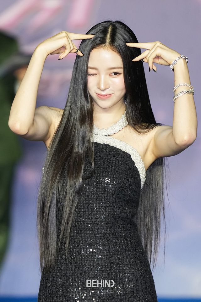 [포토] 미야오 나린 고양이귀 퍼포먼스로 리얼 고양이 변신