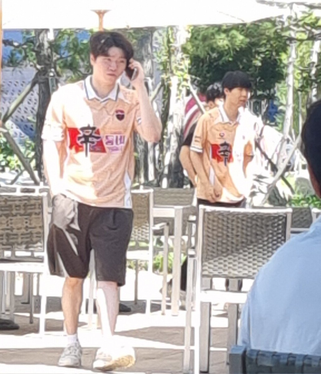 디자인팀이 죽고 마케팅팀이 이긴 현장