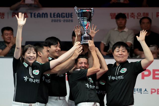 파죽의 7연승 하나카드 PBA 팀리그 1라운드 정상…김가영 MVP
