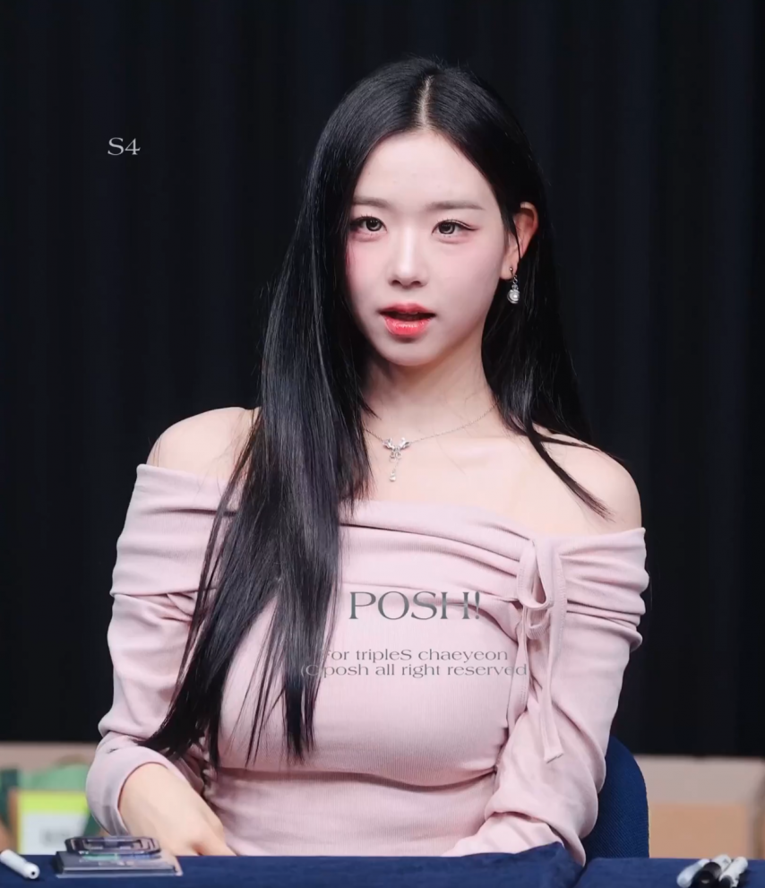 자기가 예쁜 걸 아는 G컵 여자 아이돌