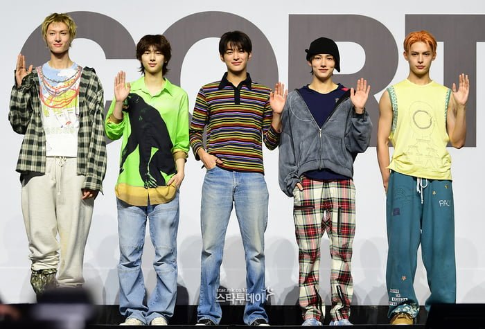 방탄 동생 그룹 데뷔~