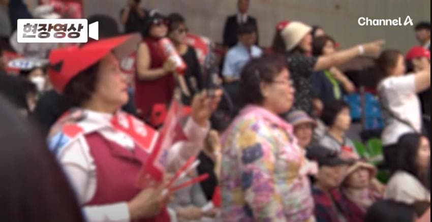 DC Inside 이미지 3