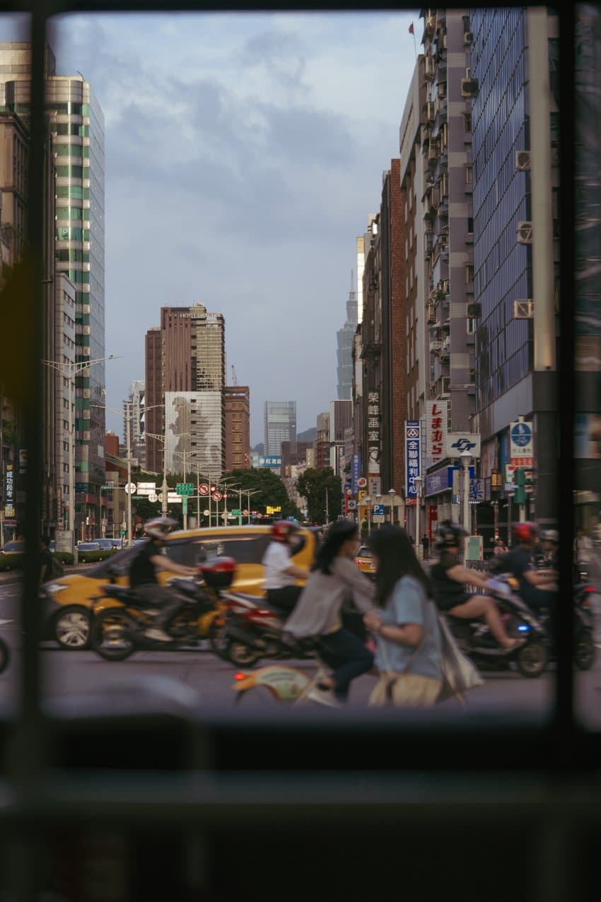 DC Inside 이미지 1