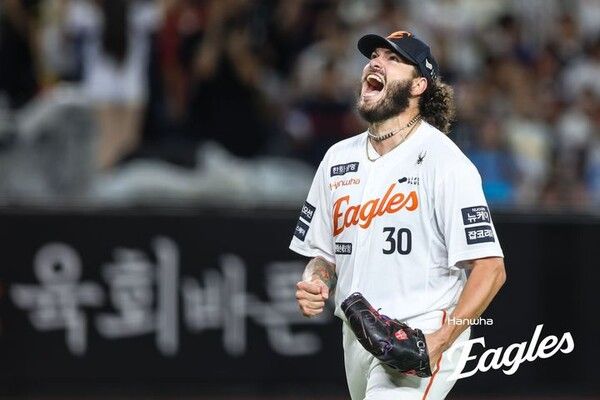 폰세 15연승 한화 롯데에 2-0 신승…새 외인 합류 LG KT 완파(종합)