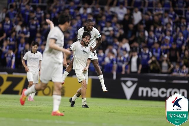 [K리그2 현장리뷰] 성남이 인천 잡았다! 이정빈-프레이타스 연속골→원정서 2-1 승리…7경기 연속 무패