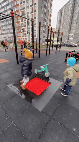 아이들이 환장하는 놀이터 물놀이기구