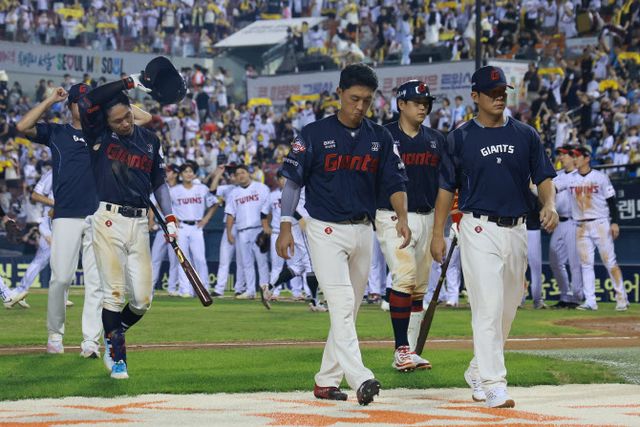 롯데 22년 만에 10연패 ‘충격’…4위로 추락해 가을야구까지 걱정