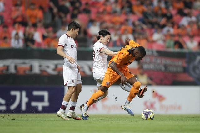 제주SK 후반 45분 PK 내주며 5경기 무승 부진